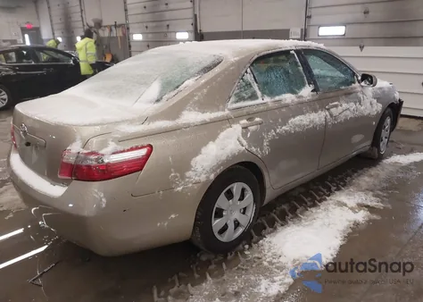 2009 Toyota Camry Le z USA, uszkodzony, nr VIN 4T1BE46K79U821737